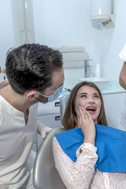  Portland, MI Emergency Dentist Pros